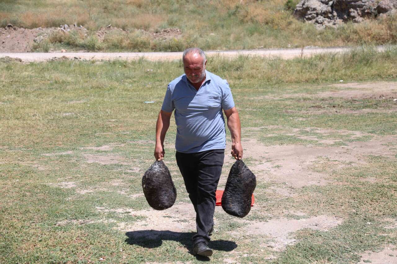 Meram Kızılören'in sabır ve emek isteyen asırlık lezzeti doğaya emanet edildi 8